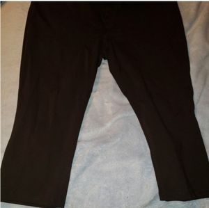 Maurices size 3 capris